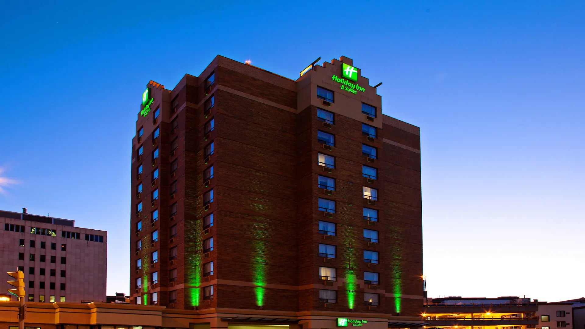 Hotel Holiday Inn & Suites Winnipeg Downtown By Ihg