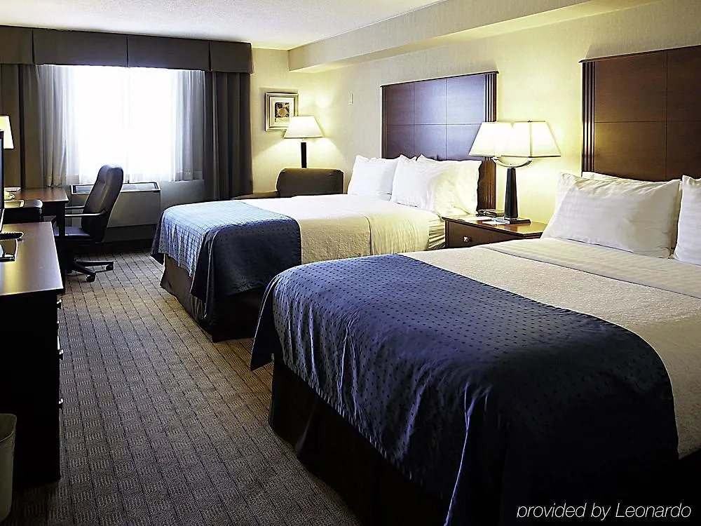 Holiday Inn & Suites Winnipeg Downtown By Ihg 3*,
