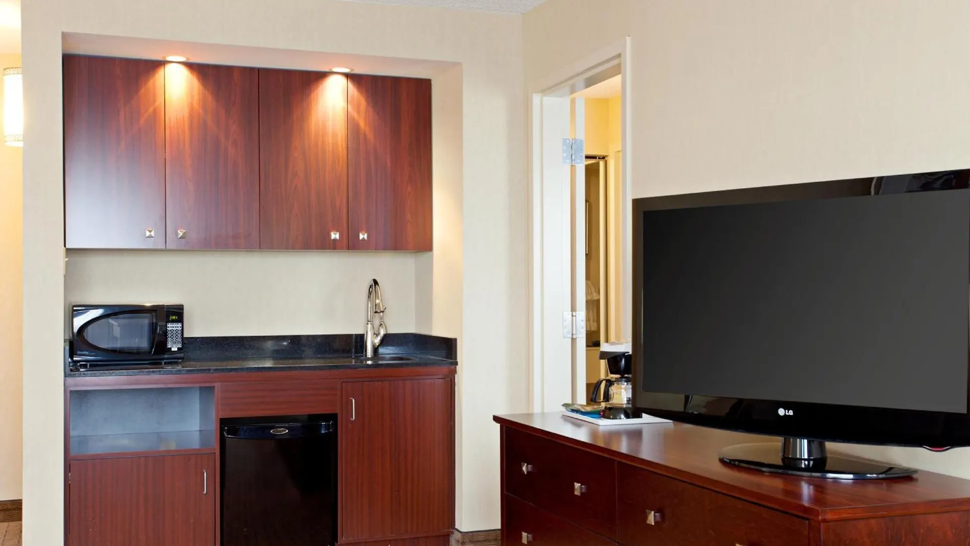 Holiday Inn & Suites Winnipeg Downtown By Ihg Hotel