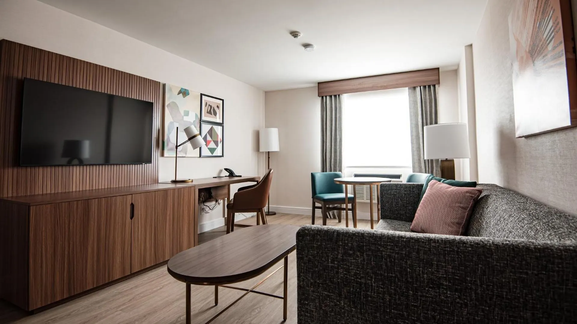 Hotel Holiday Inn & Suites Winnipeg Downtown By Ihg