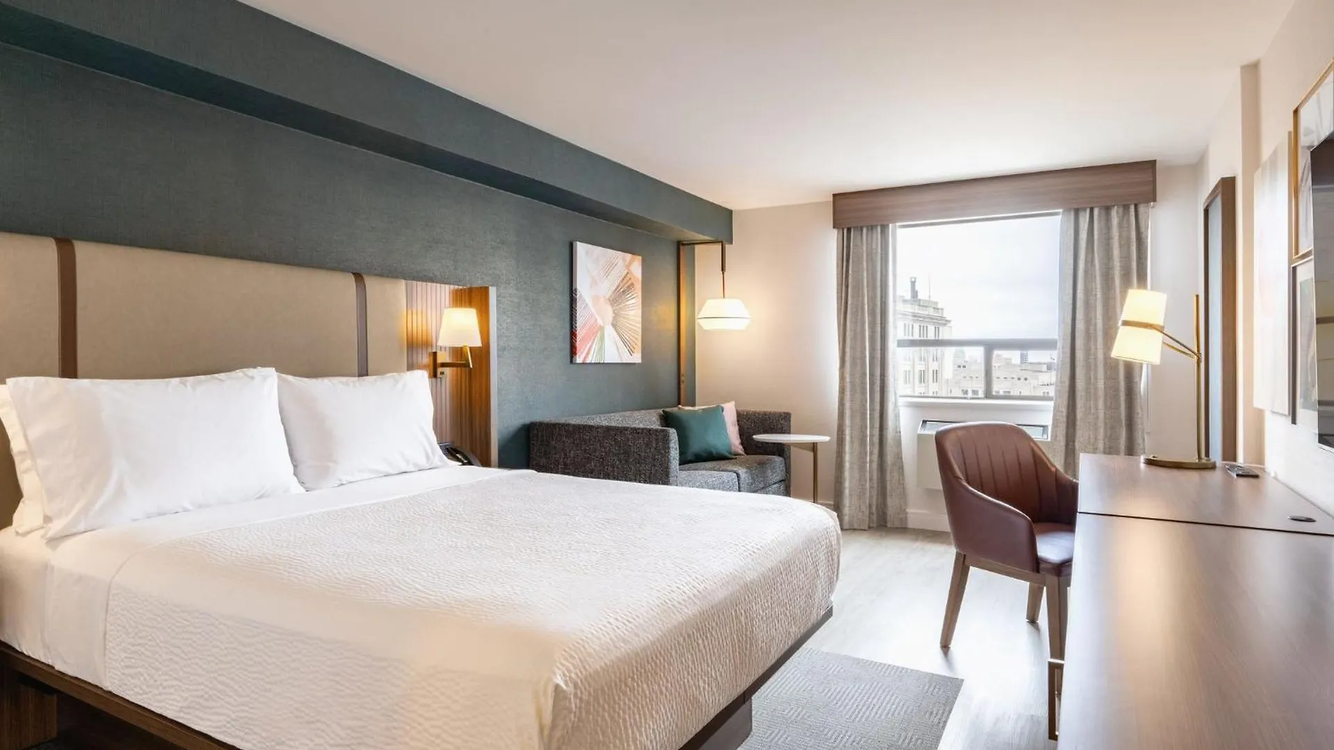 Holiday Inn & Suites Winnipeg Downtown By Ihg 3*,  Canada