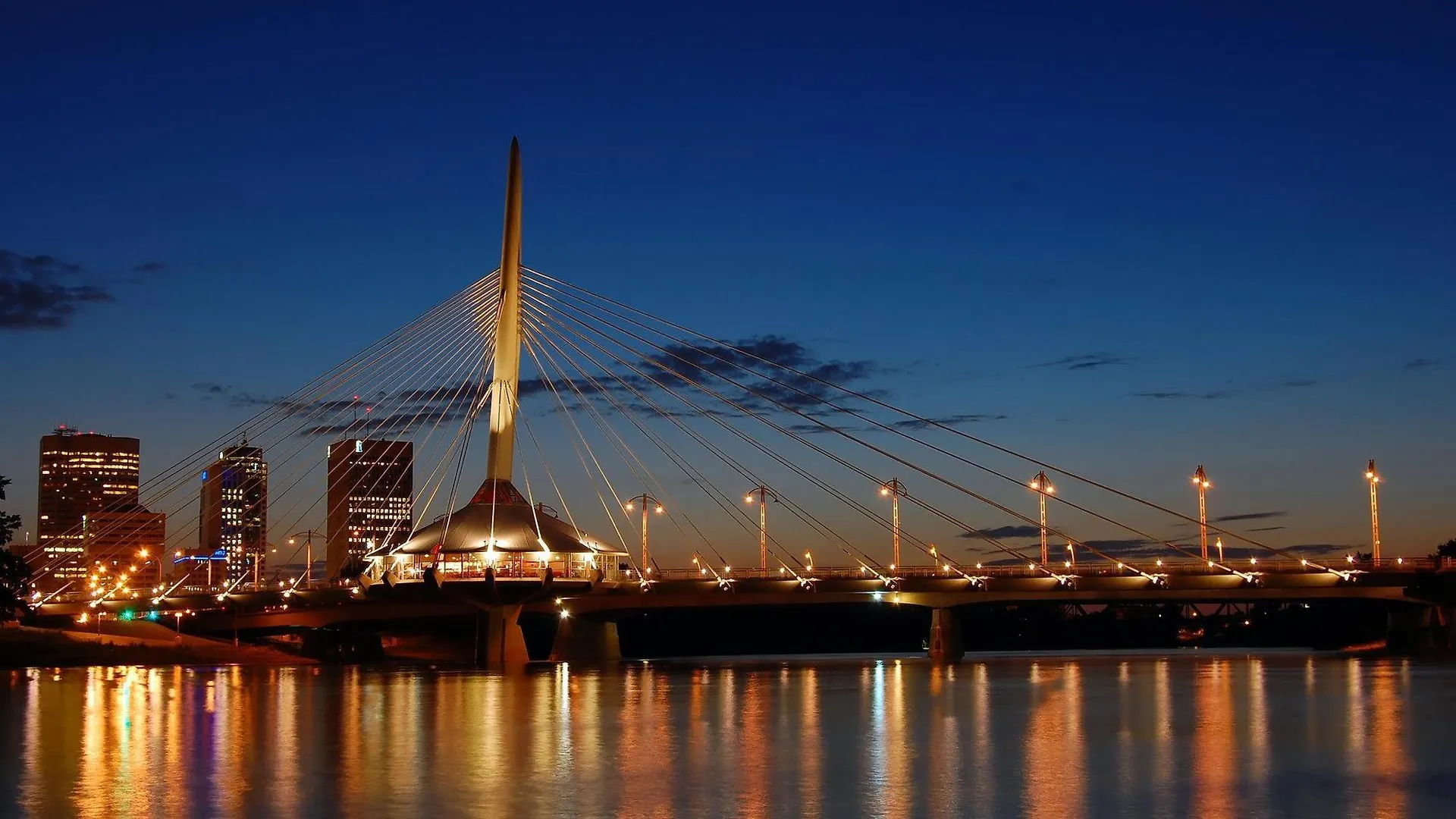 *** Hotel Holiday Inn & Suites Winnipeg Downtown By Ihg Canada