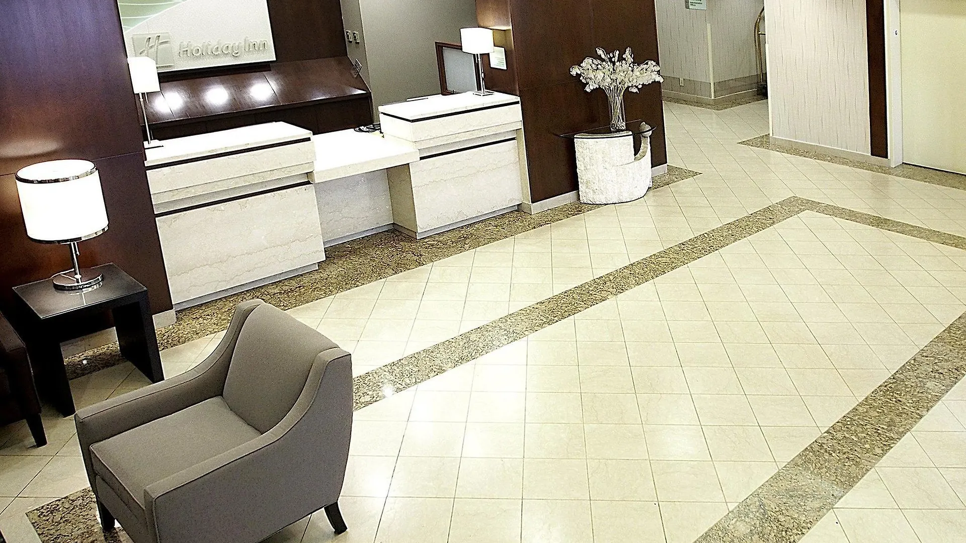Holiday Inn & Suites Winnipeg Downtown By Ihg Hotel