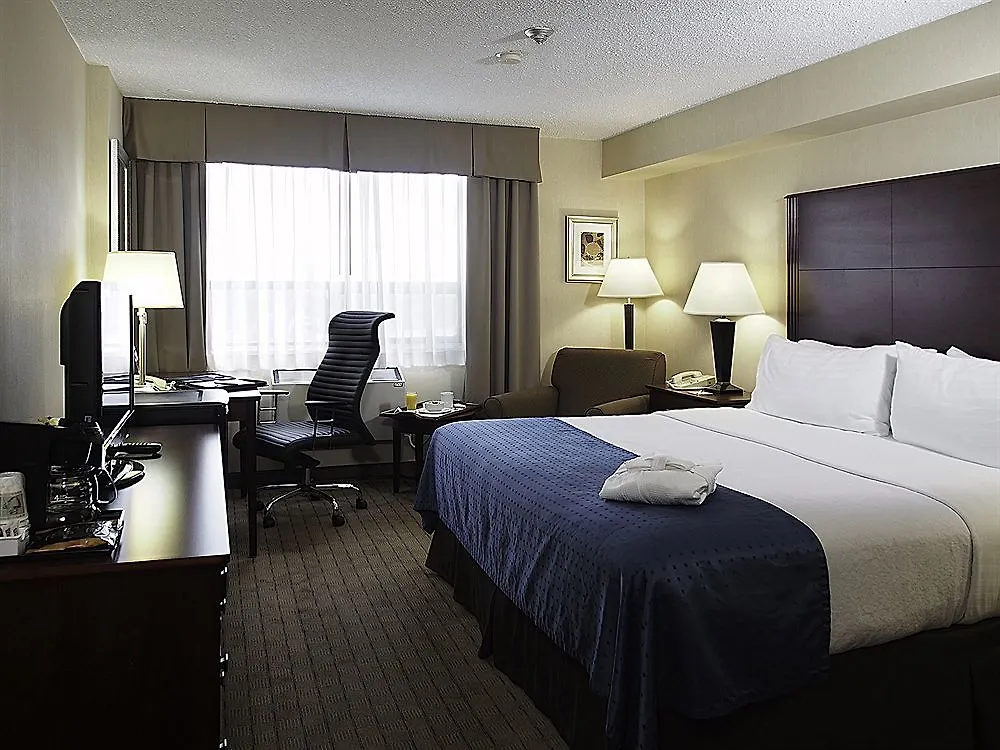 Holiday Inn & Suites Winnipeg Downtown By Ihg 3*,  Canada