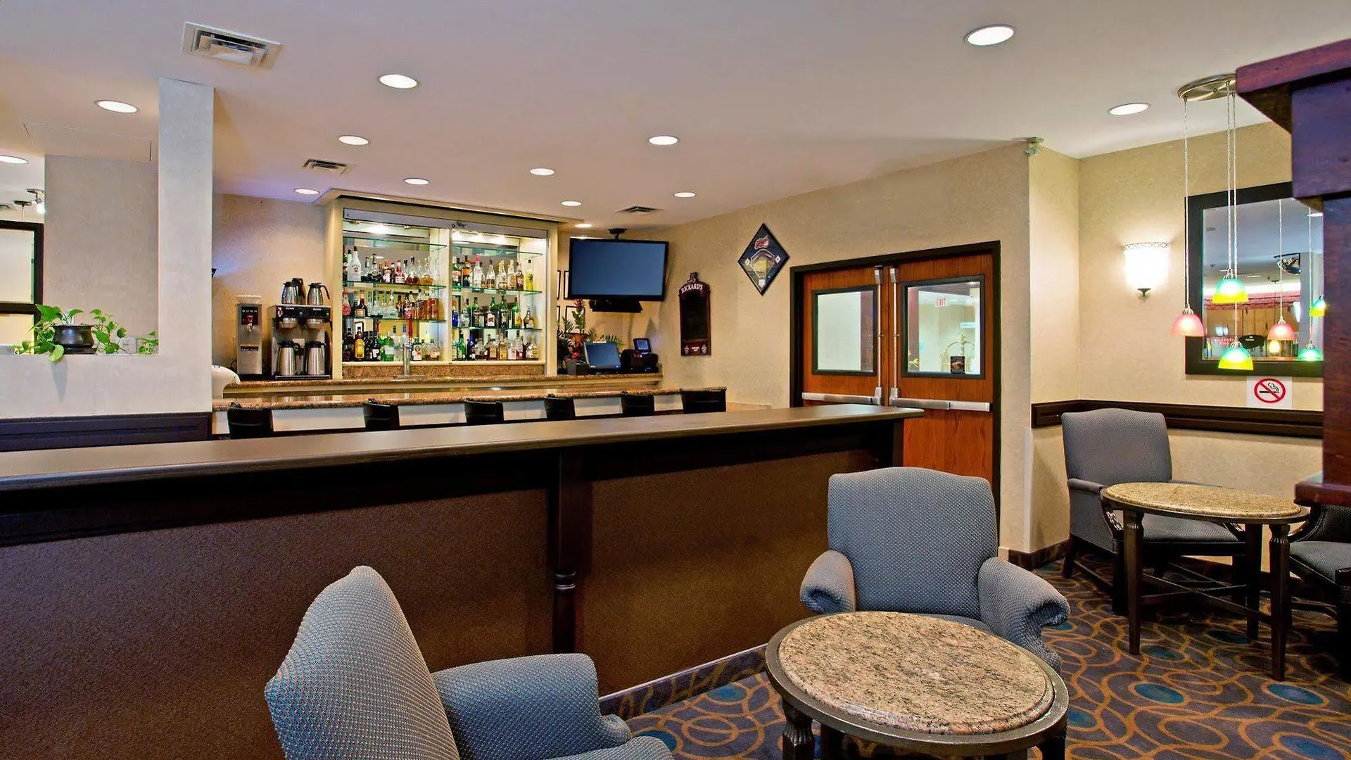 Hotel Holiday Inn & Suites Winnipeg Downtown By Ihg