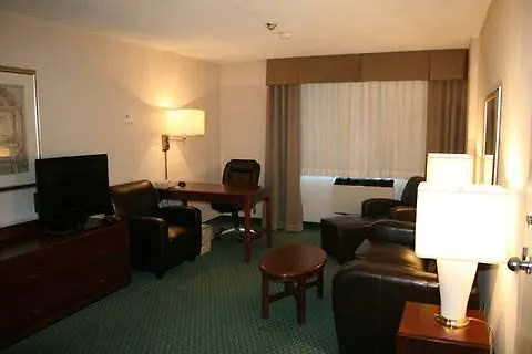 Holiday Inn & Suites Winnipeg Downtown By Ihg 3*,