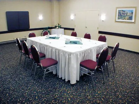 Holiday Inn & Suites Winnipeg Downtown By Ihg 3*,