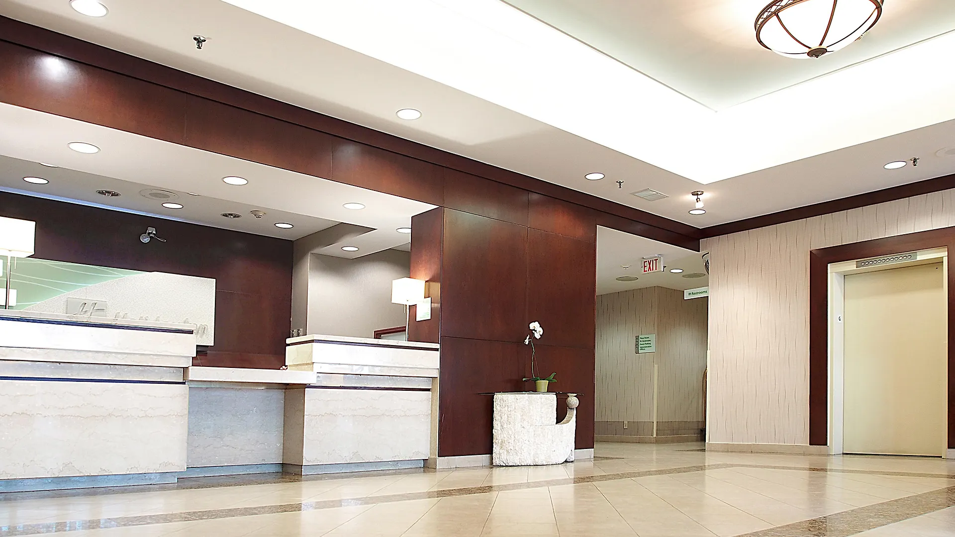 Hotel Holiday Inn & Suites Winnipeg Downtown By Ihg