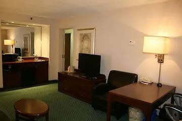 *** Hotel Holiday Inn & Suites Winnipeg Downtown By Ihg Canada
