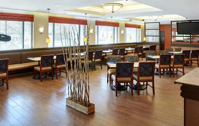 Holiday Inn & Suites Winnipeg Downtown By Ihg Hotel
